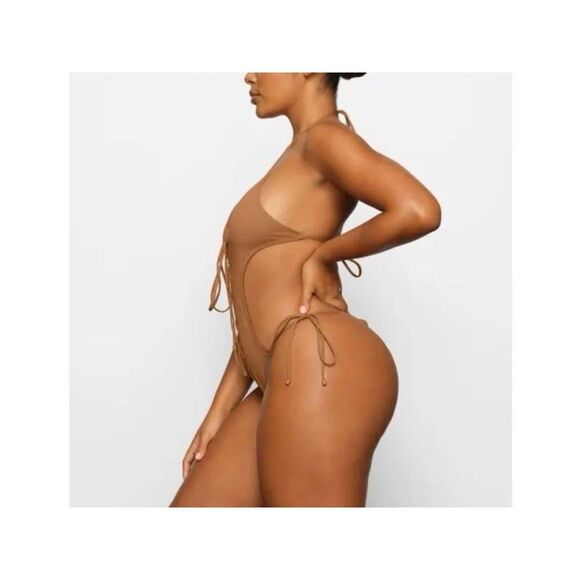 Skims Signature Swim Lace Up Monokini Almond Size XL - Picture 3 of 12